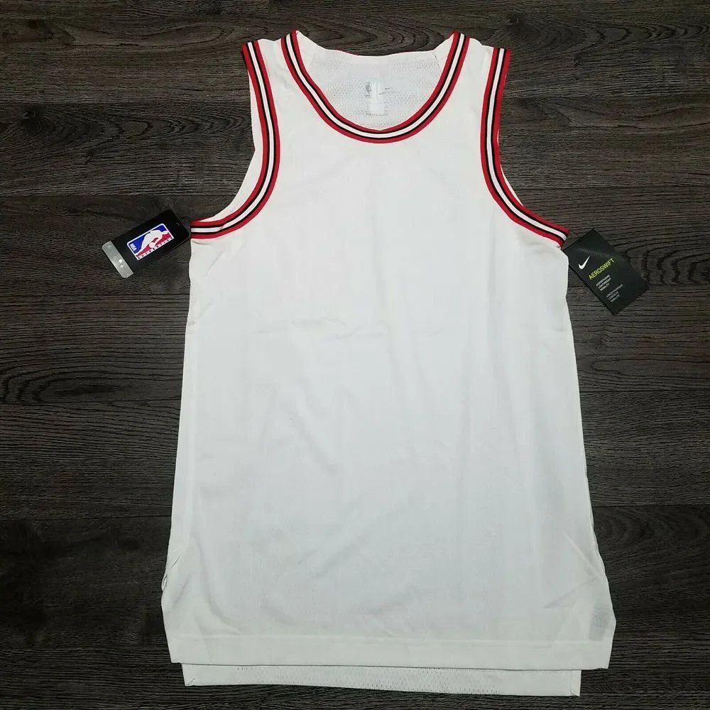 NIKE AEROSWIFT NBA Chicago Bulls Blank Basketball Jersey Mens 40 SMALL White